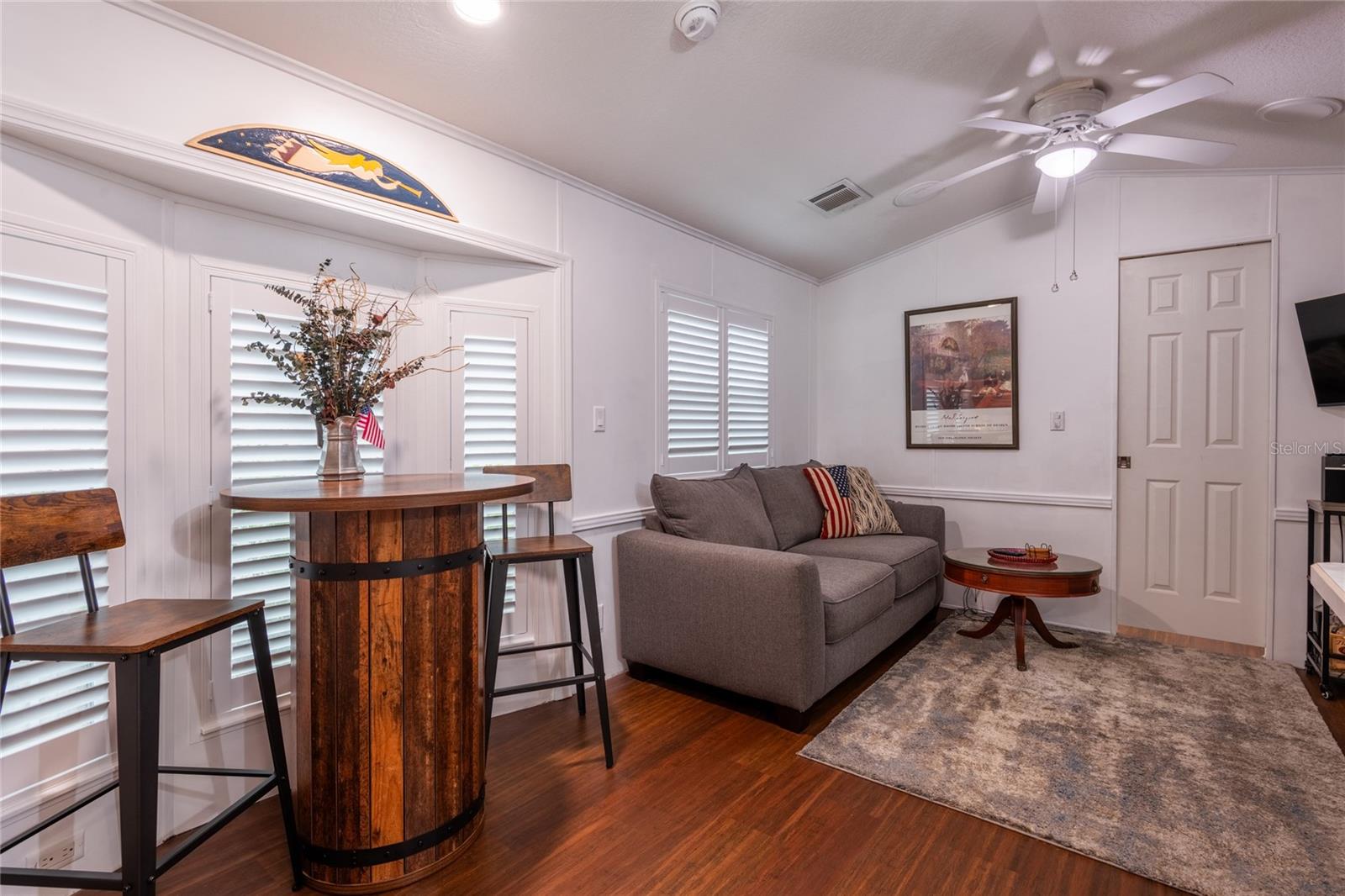 6544 LA MESA RD