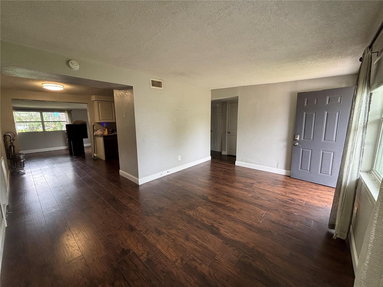 11010 HASSLE AVE