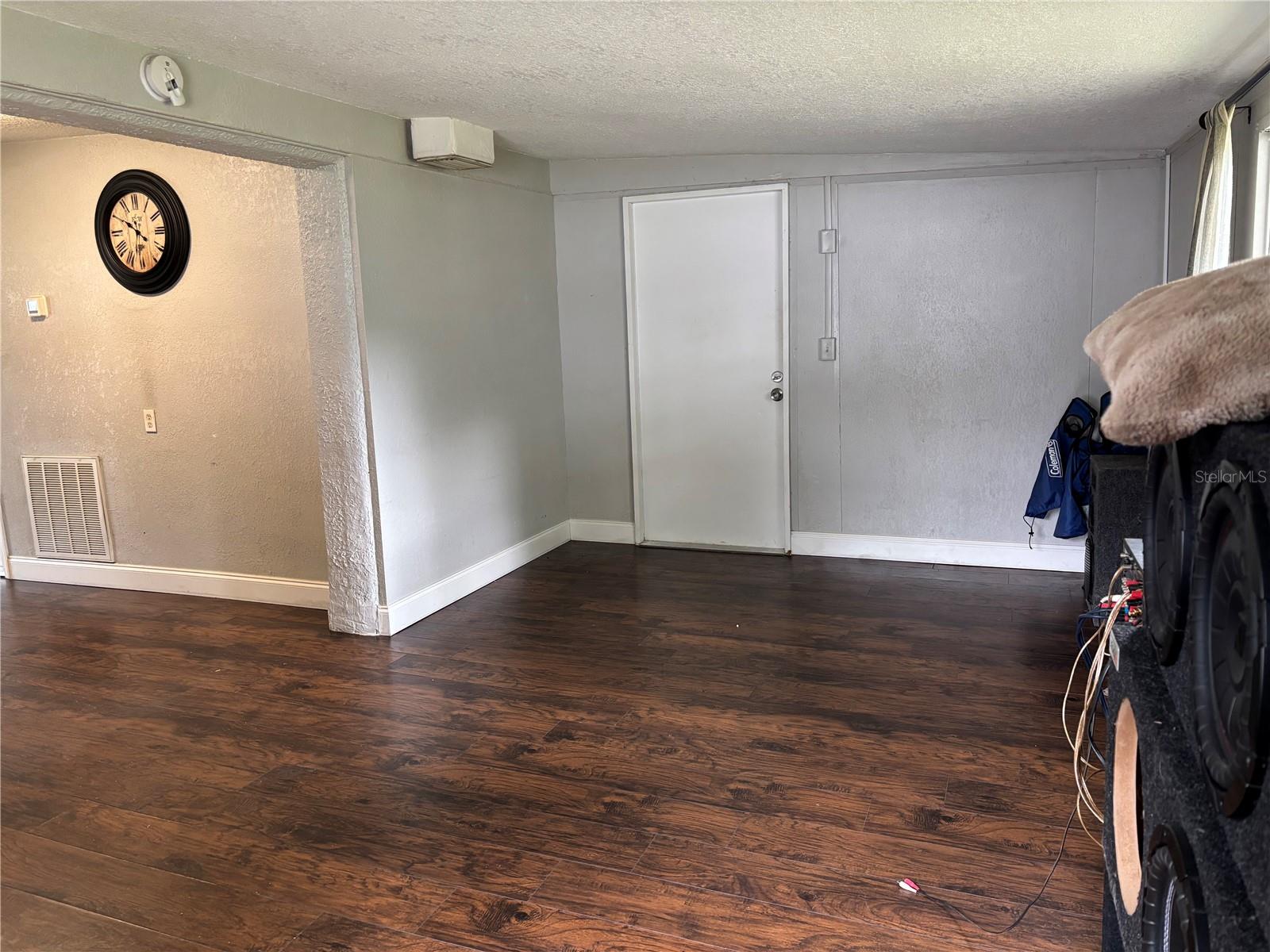 11010 HASSLE AVE