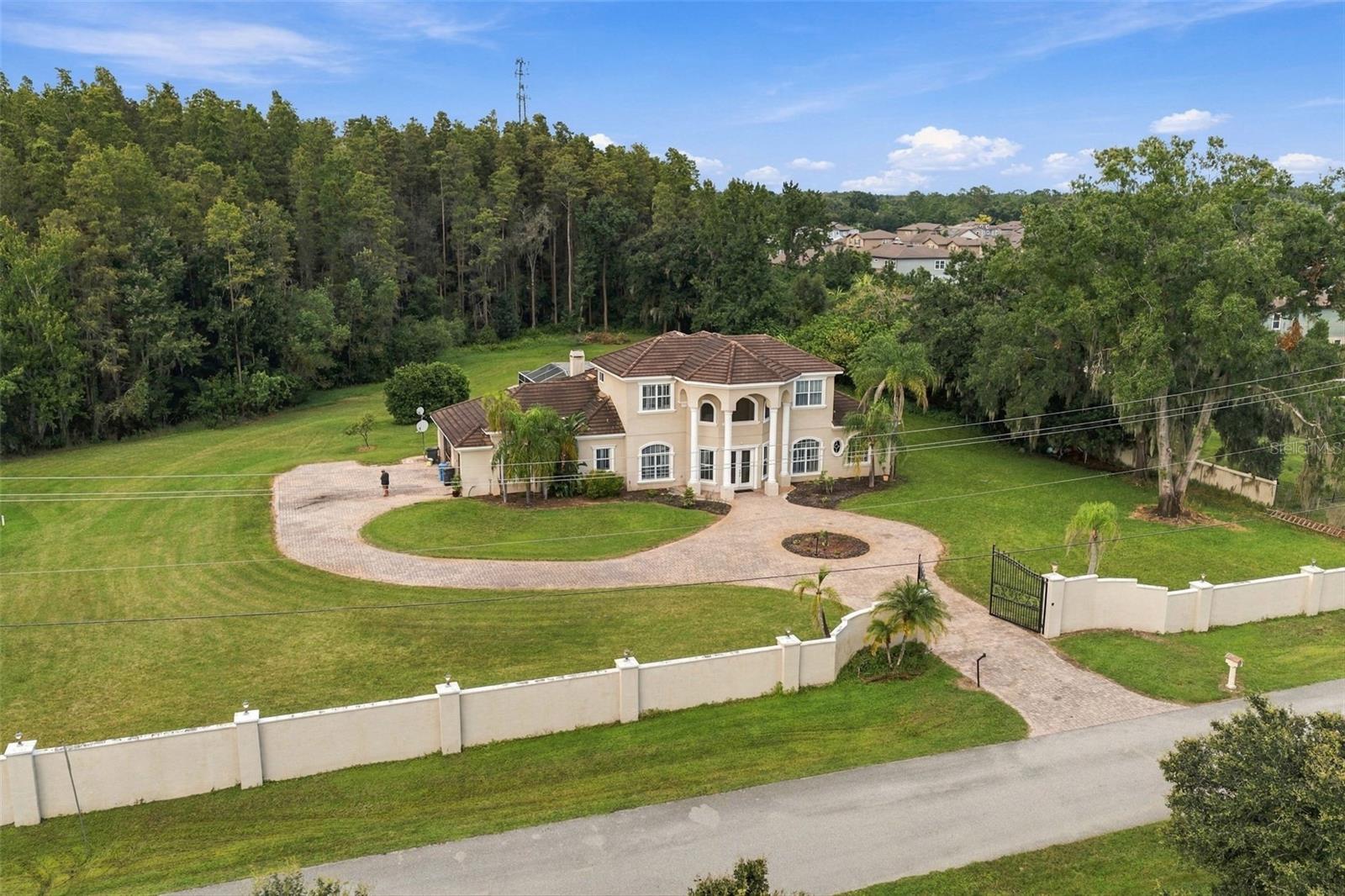 19153 GERACI RD