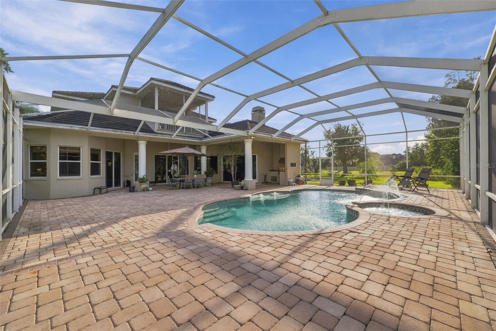 19153 GERACI RD