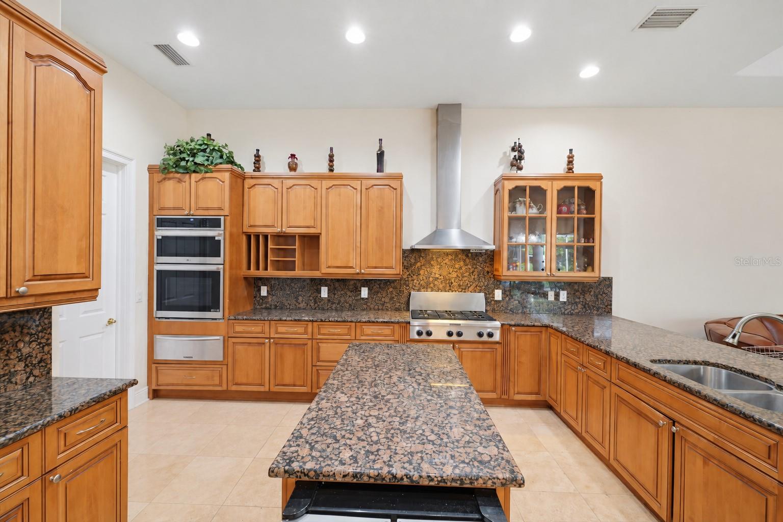 19153 GERACI RD