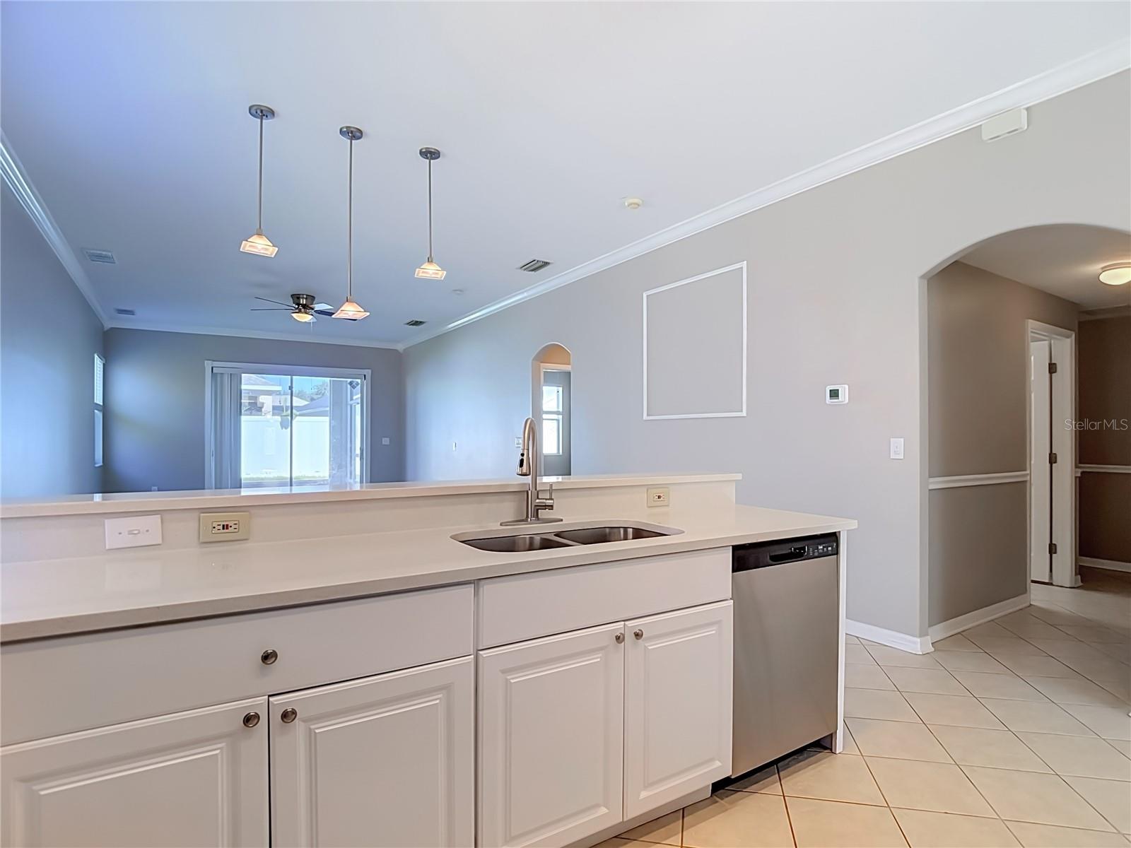 5423 BRADDOCK DR