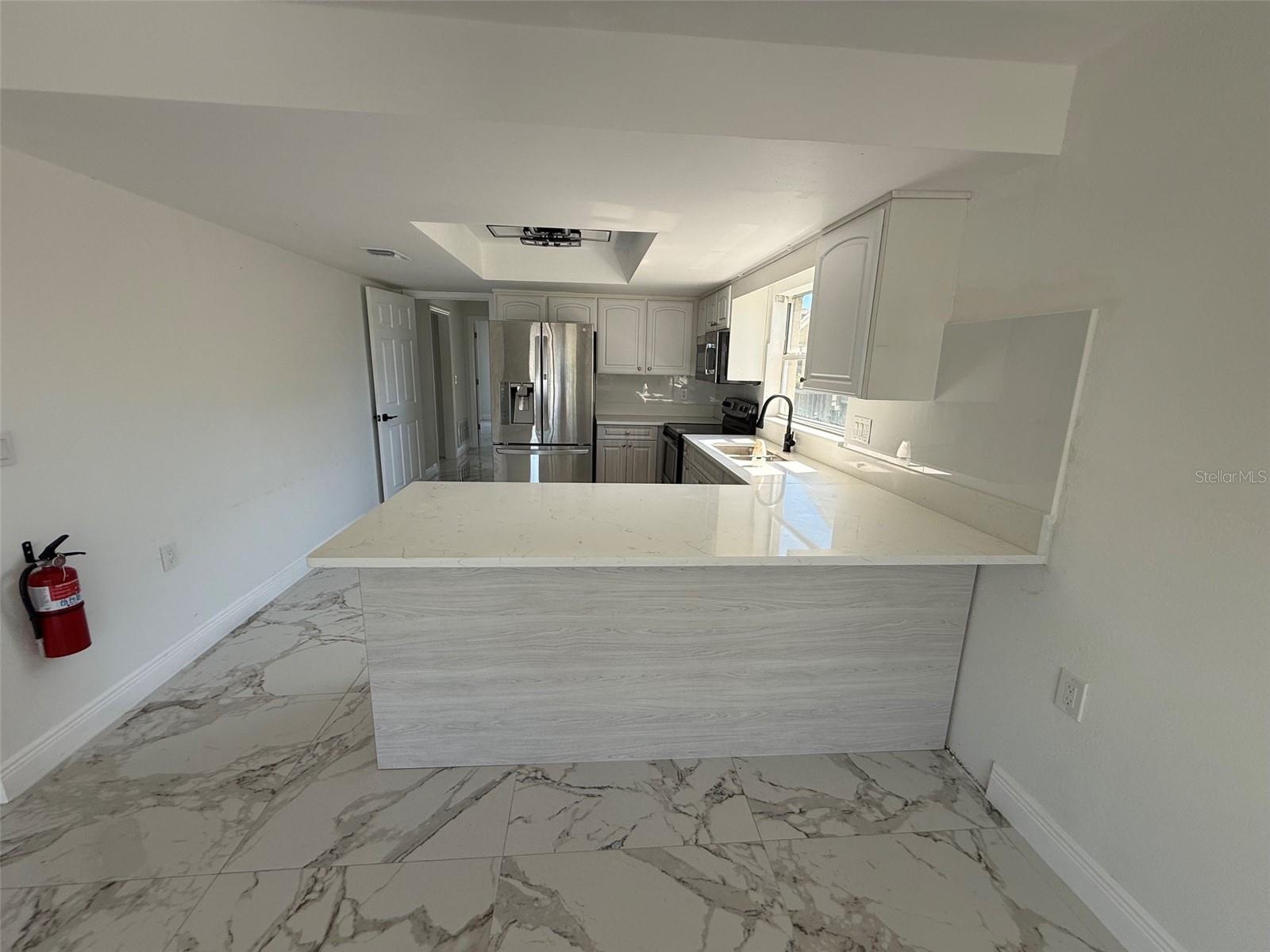 13701 GARRIS DR
