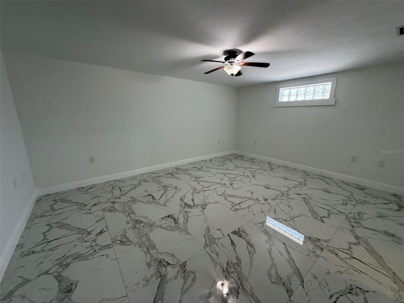 13701 GARRIS DR