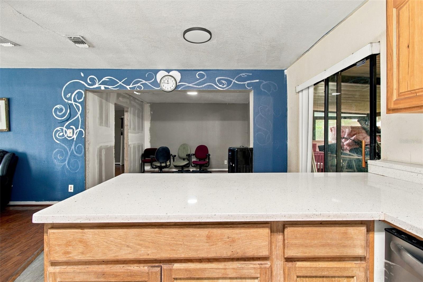 8010 SHARON DR