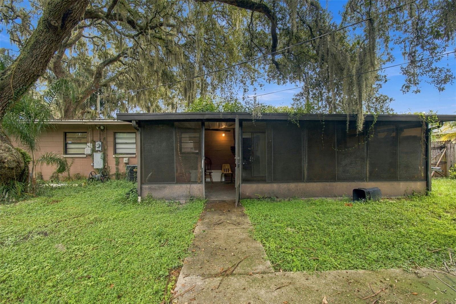 8010 SHARON DR