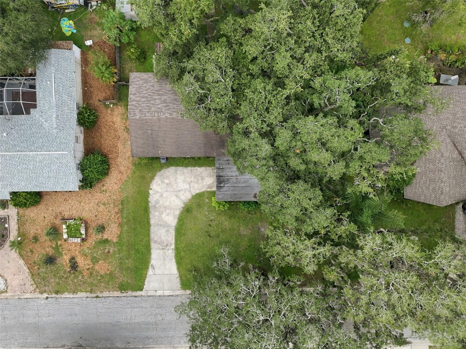 8010 SHARON DR