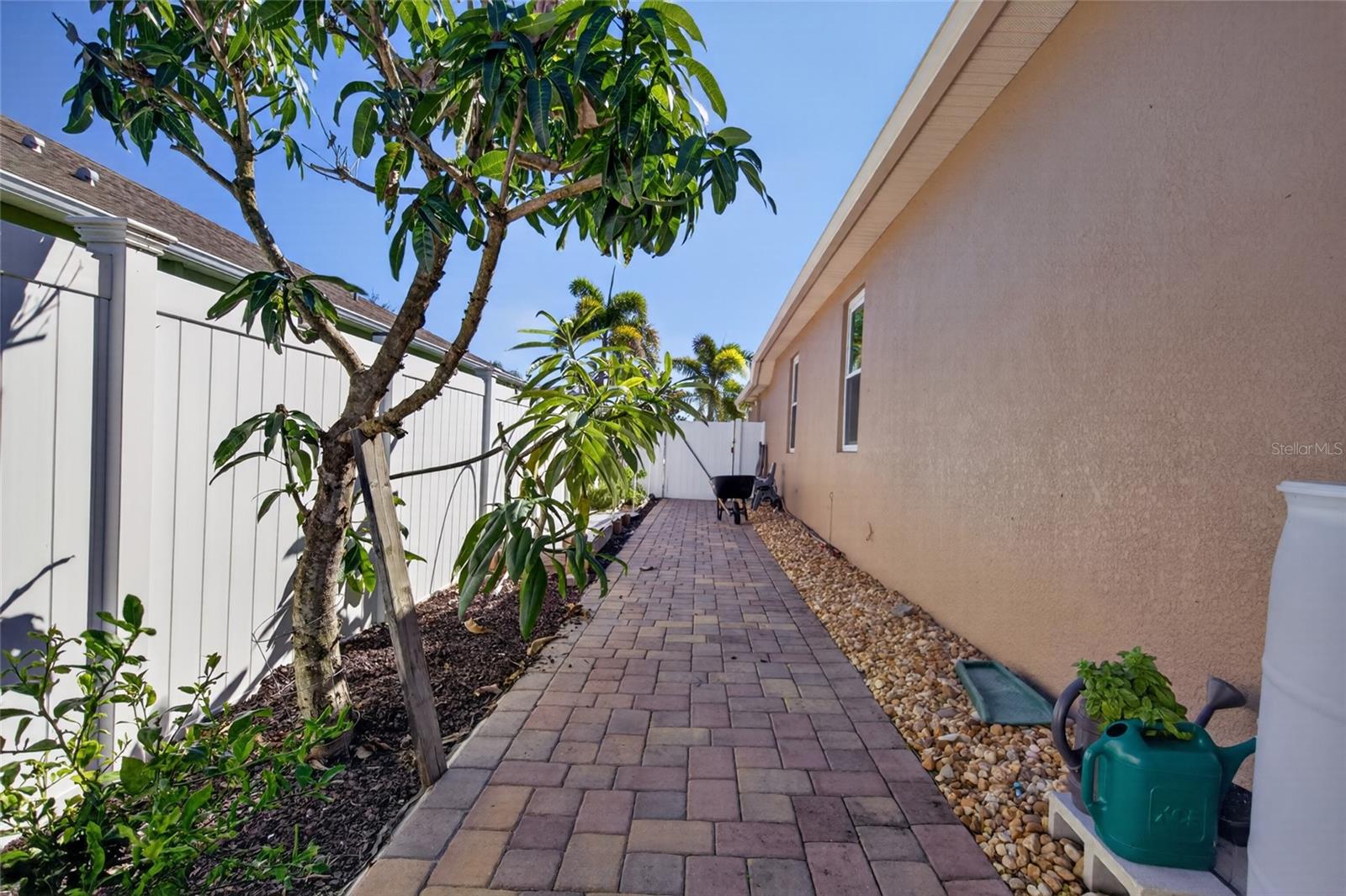 13113 GRAHAM YARDEN DR