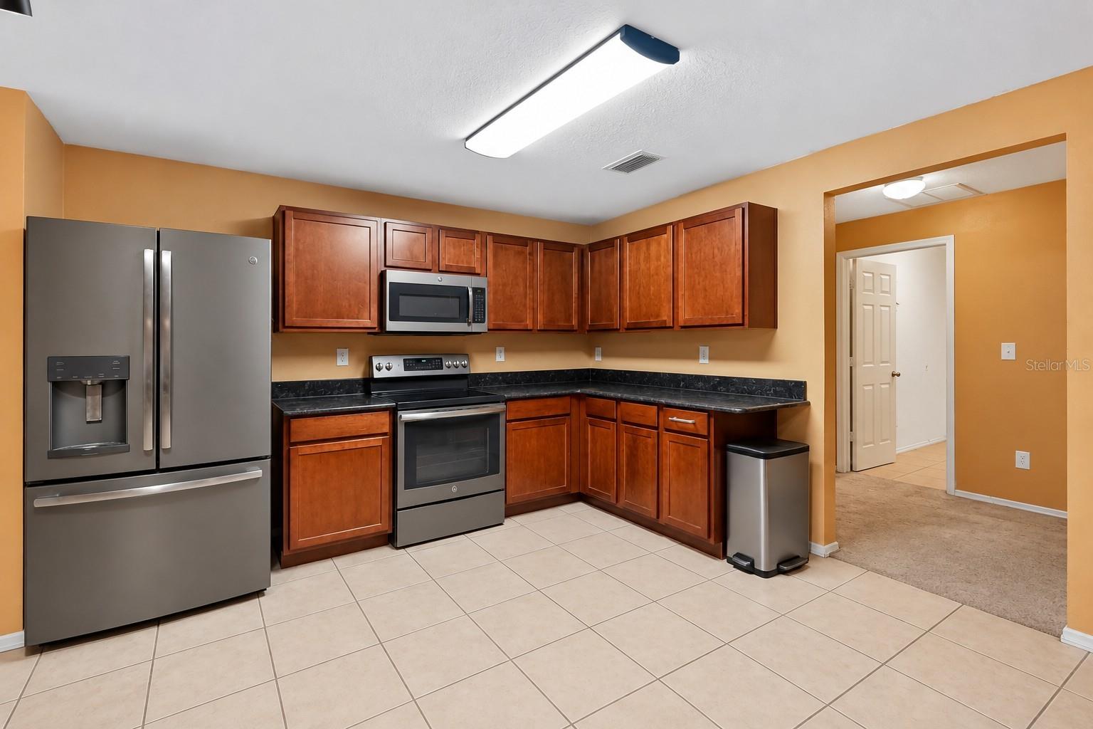 13611 VANDERBILT RD