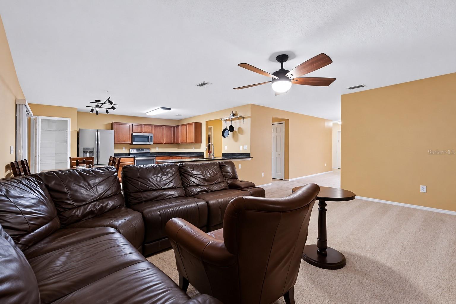 13611 VANDERBILT RD