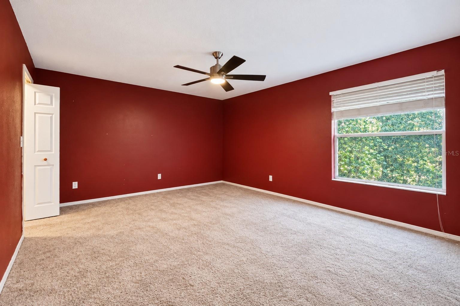 13611 VANDERBILT RD