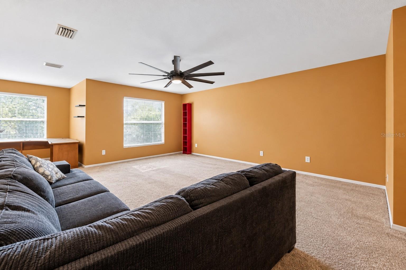 13611 VANDERBILT RD