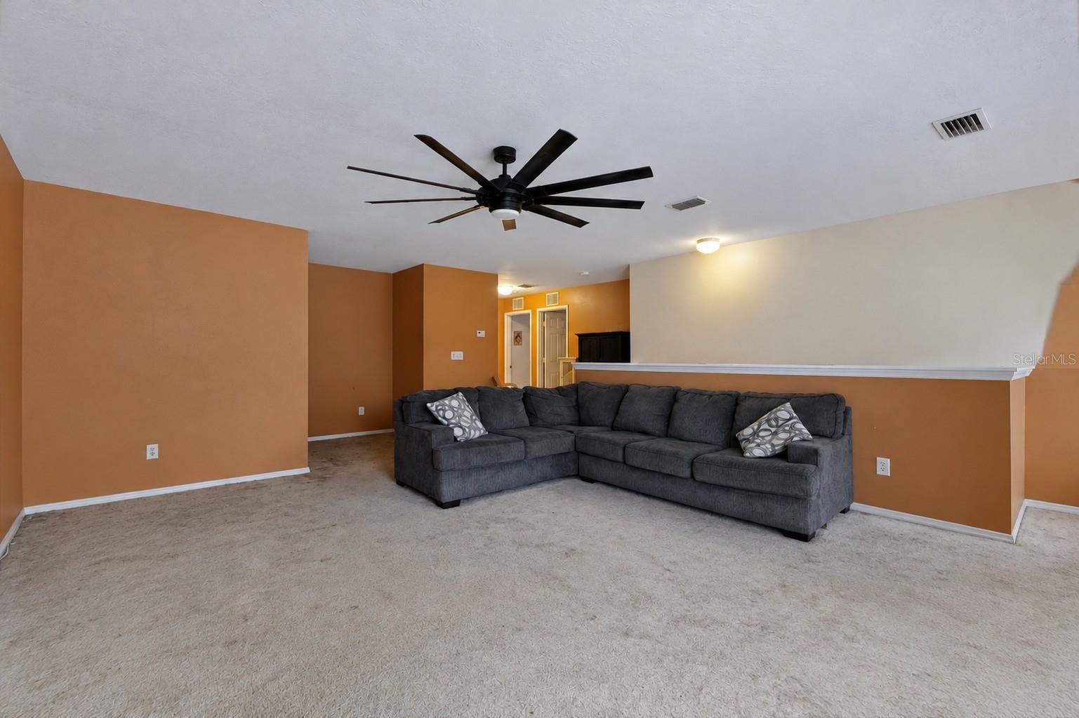 13611 VANDERBILT RD