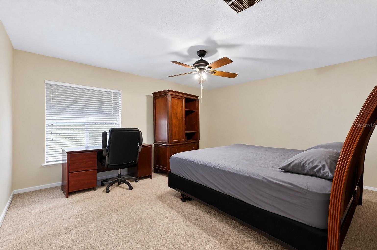 13611 VANDERBILT RD