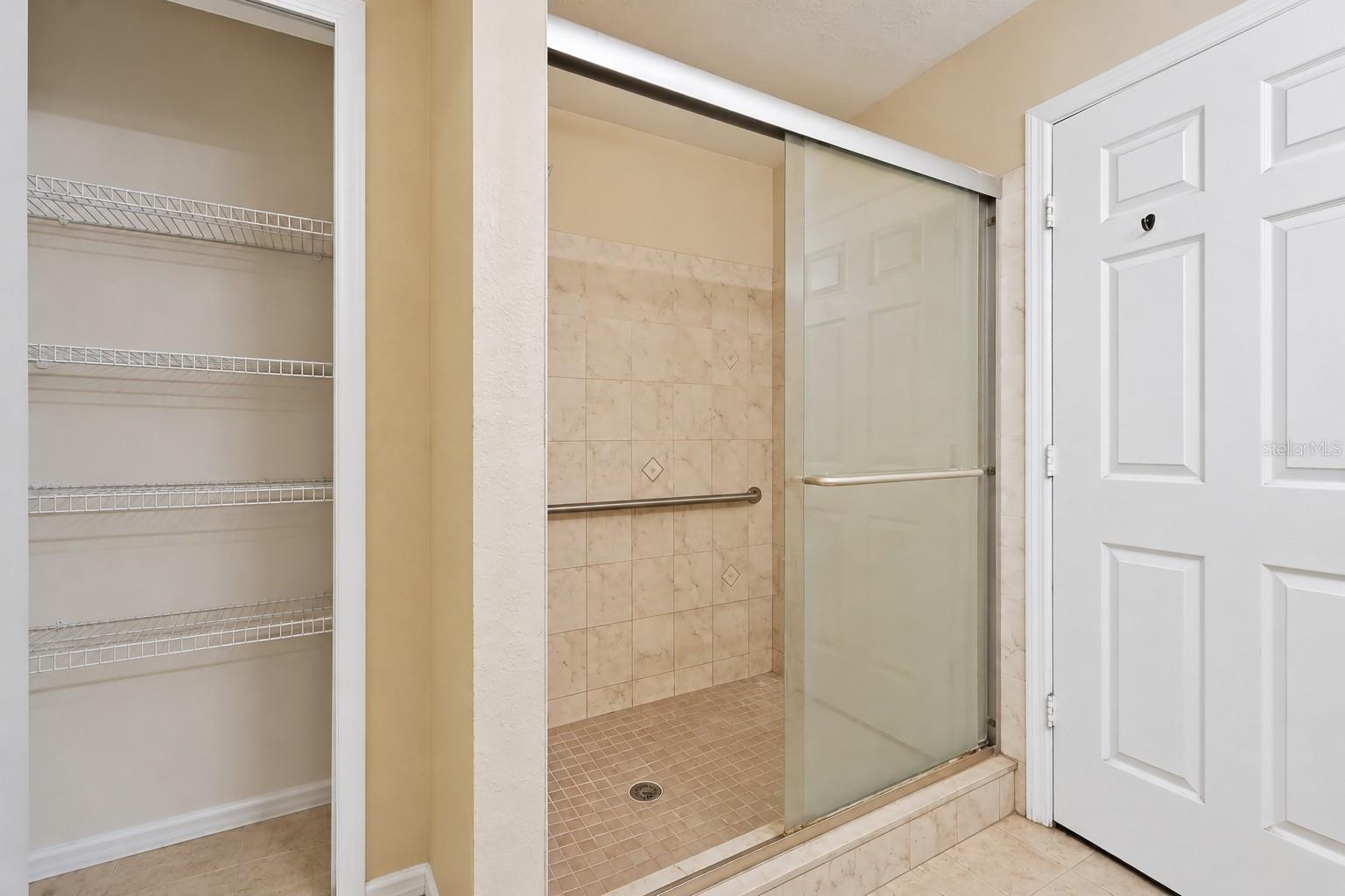 13611 VANDERBILT RD
