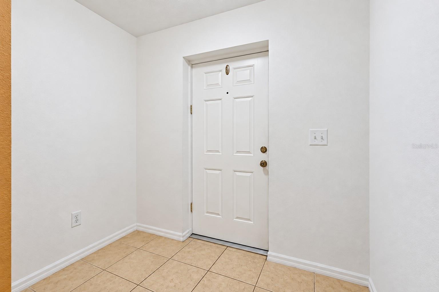 13611 VANDERBILT RD