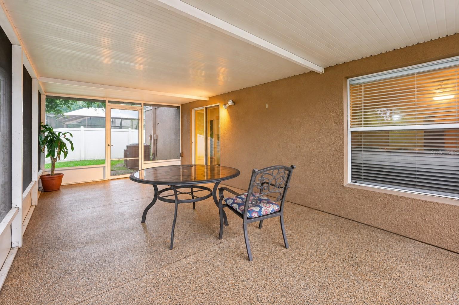 13611 VANDERBILT RD