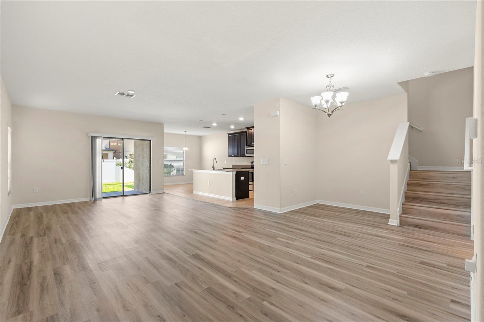 2719 GARDEN FALLS DR
