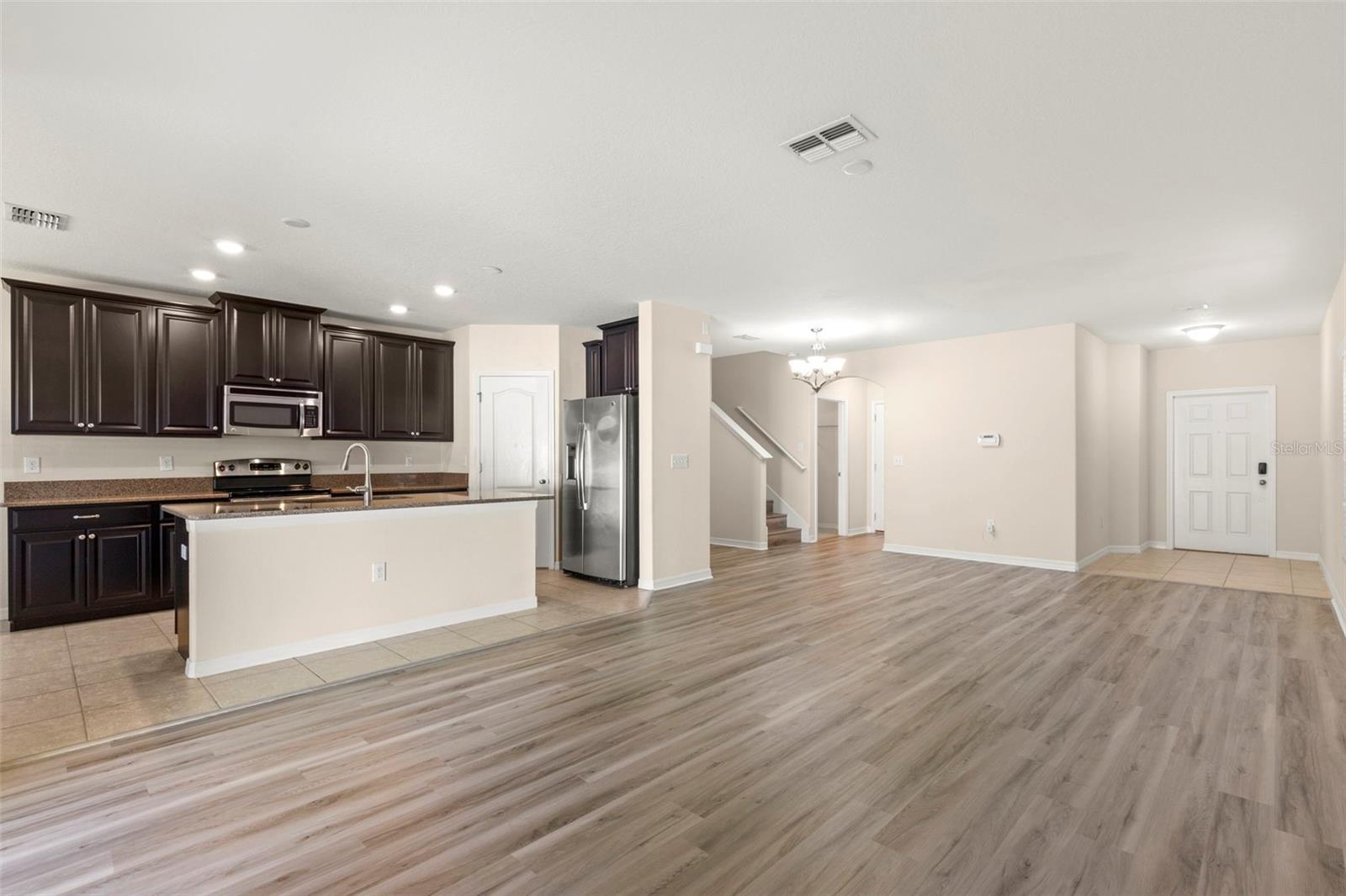 2719 GARDEN FALLS DR