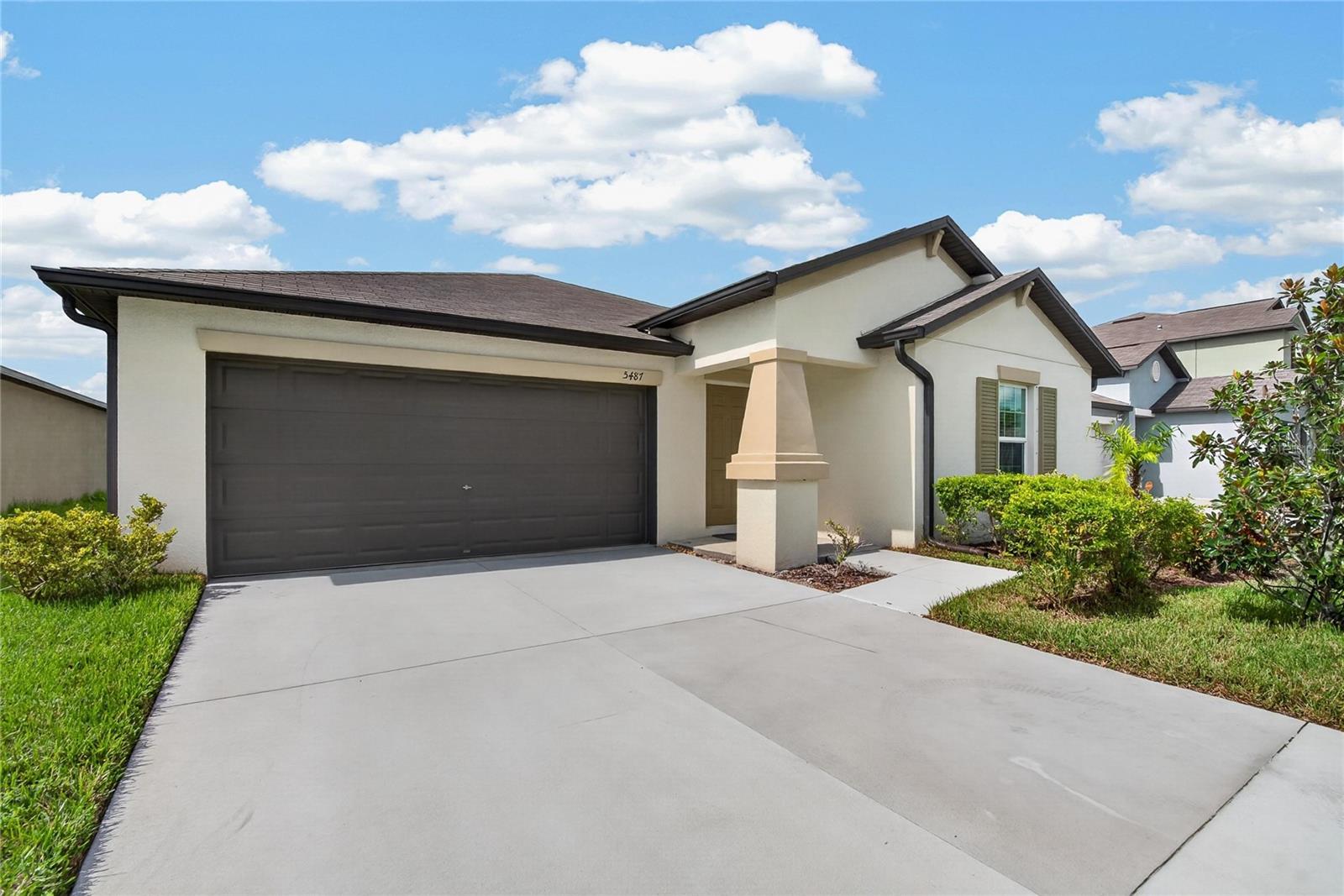 5487 BLUE AZURE DR