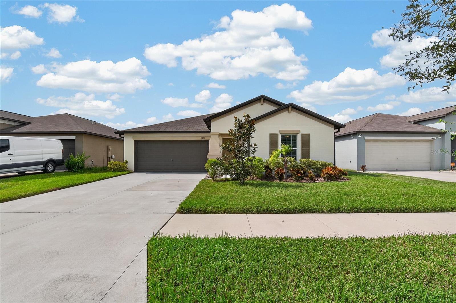 5487 BLUE AZURE DR
