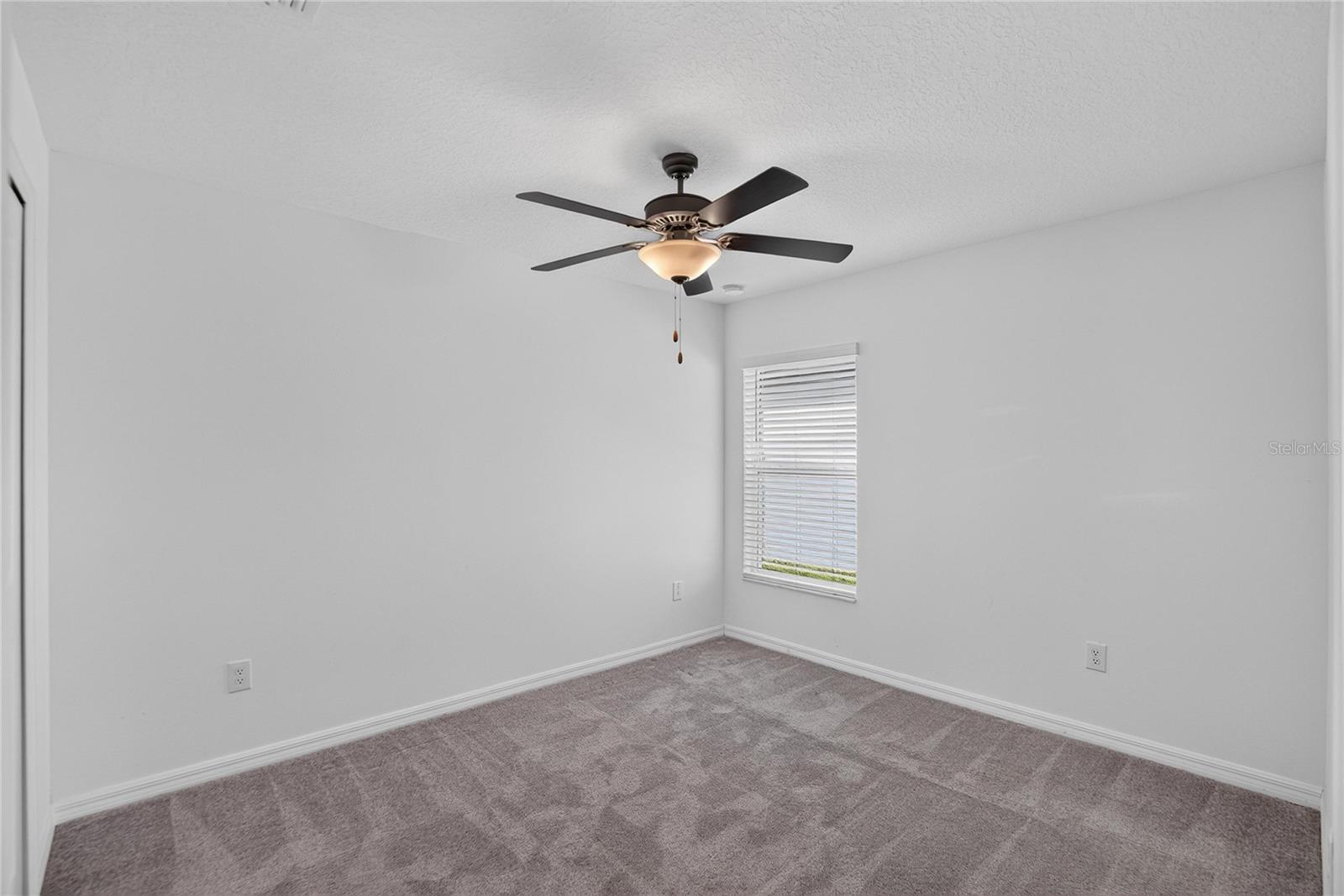 5487 BLUE AZURE DR