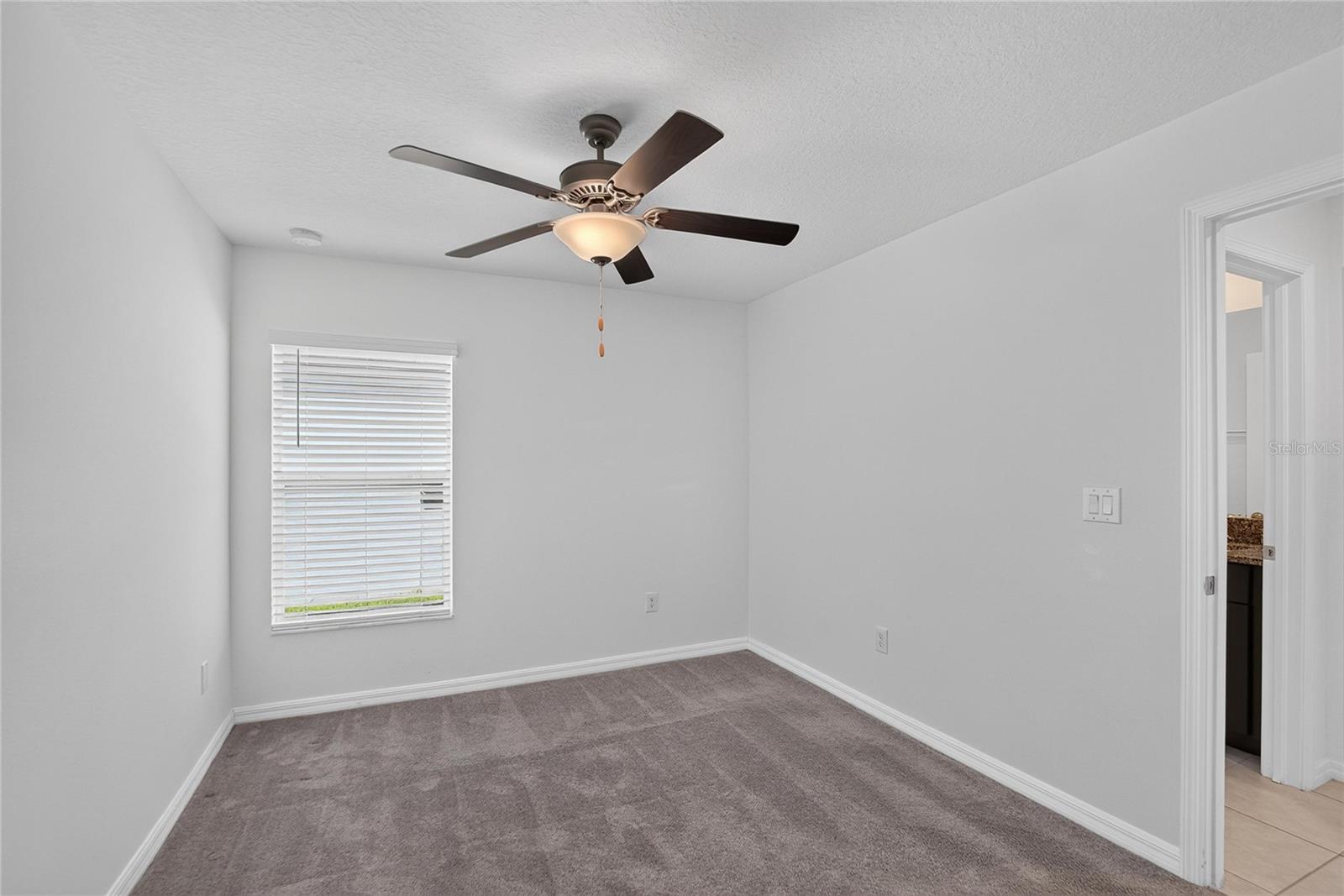 5487 BLUE AZURE DR