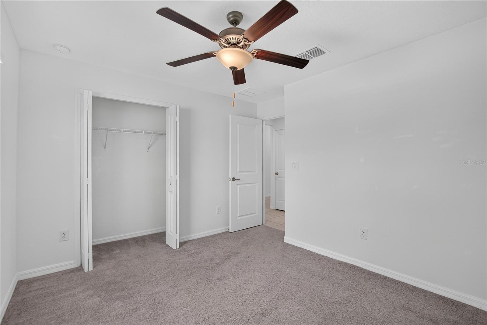 5487 BLUE AZURE DR