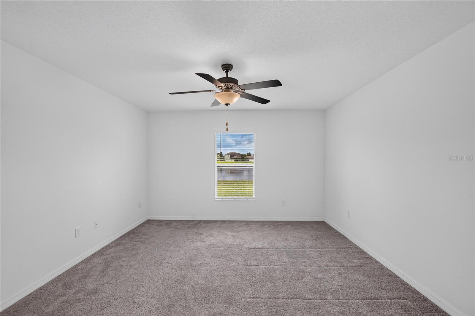 5487 BLUE AZURE DR