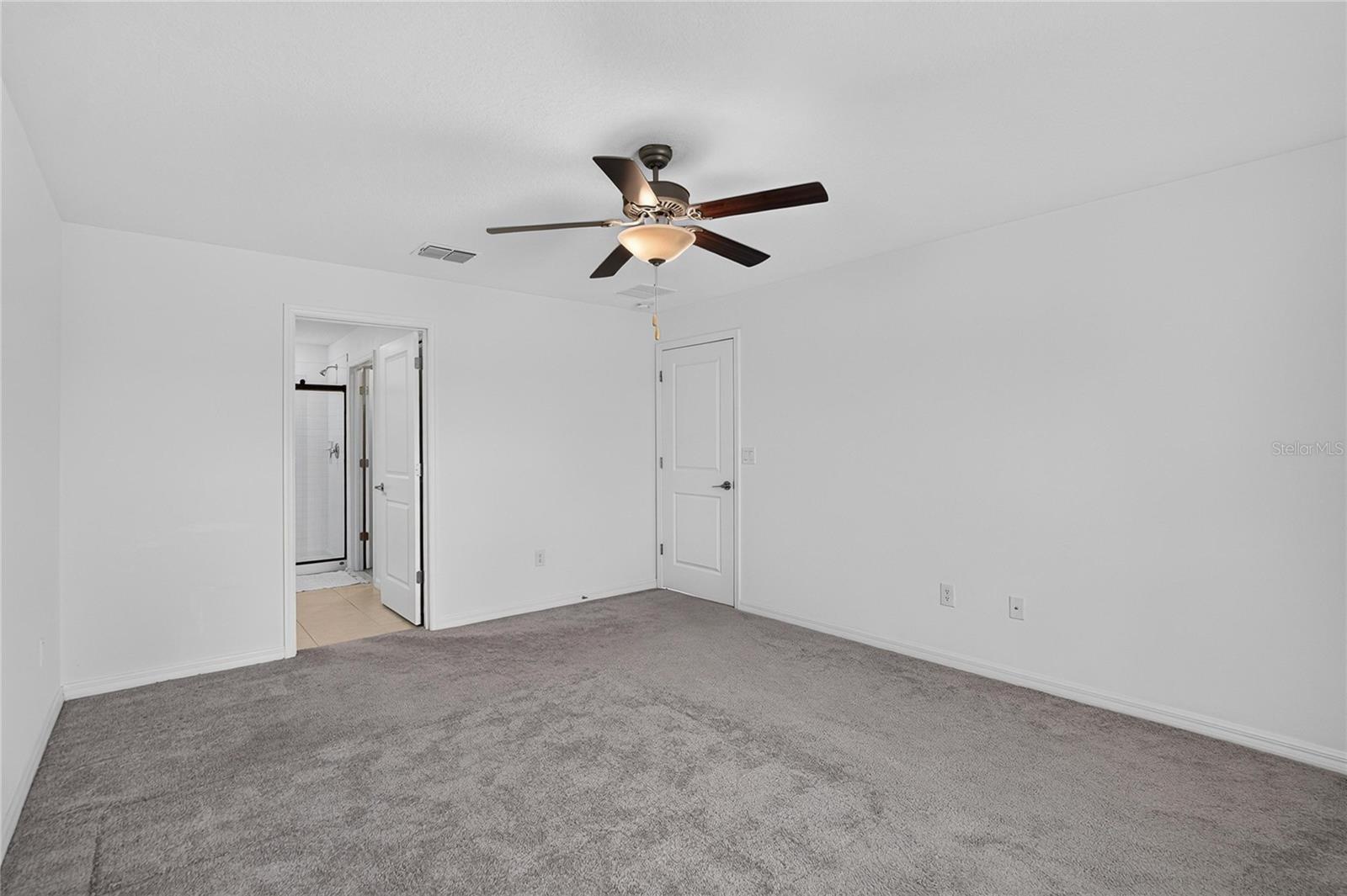 5487 BLUE AZURE DR