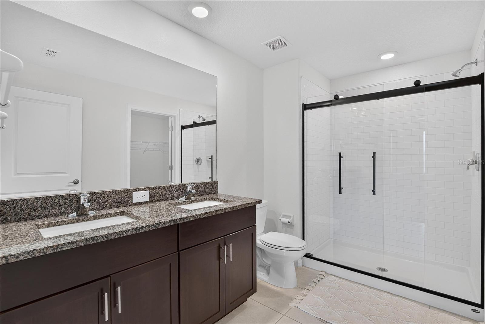 5487 BLUE AZURE DR