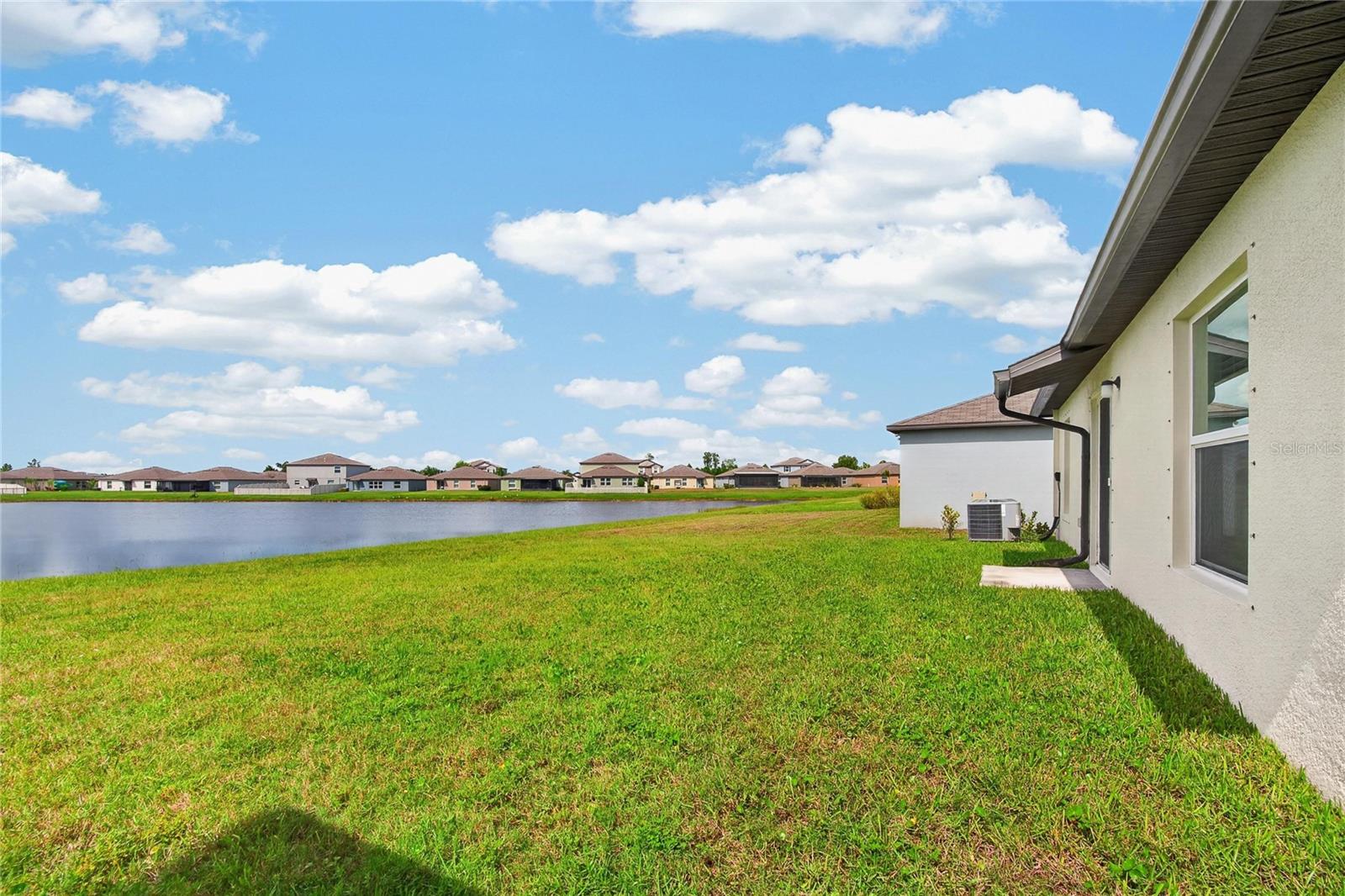 5487 BLUE AZURE DR