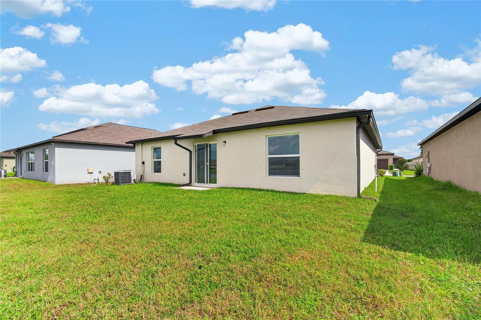 5487 BLUE AZURE DR