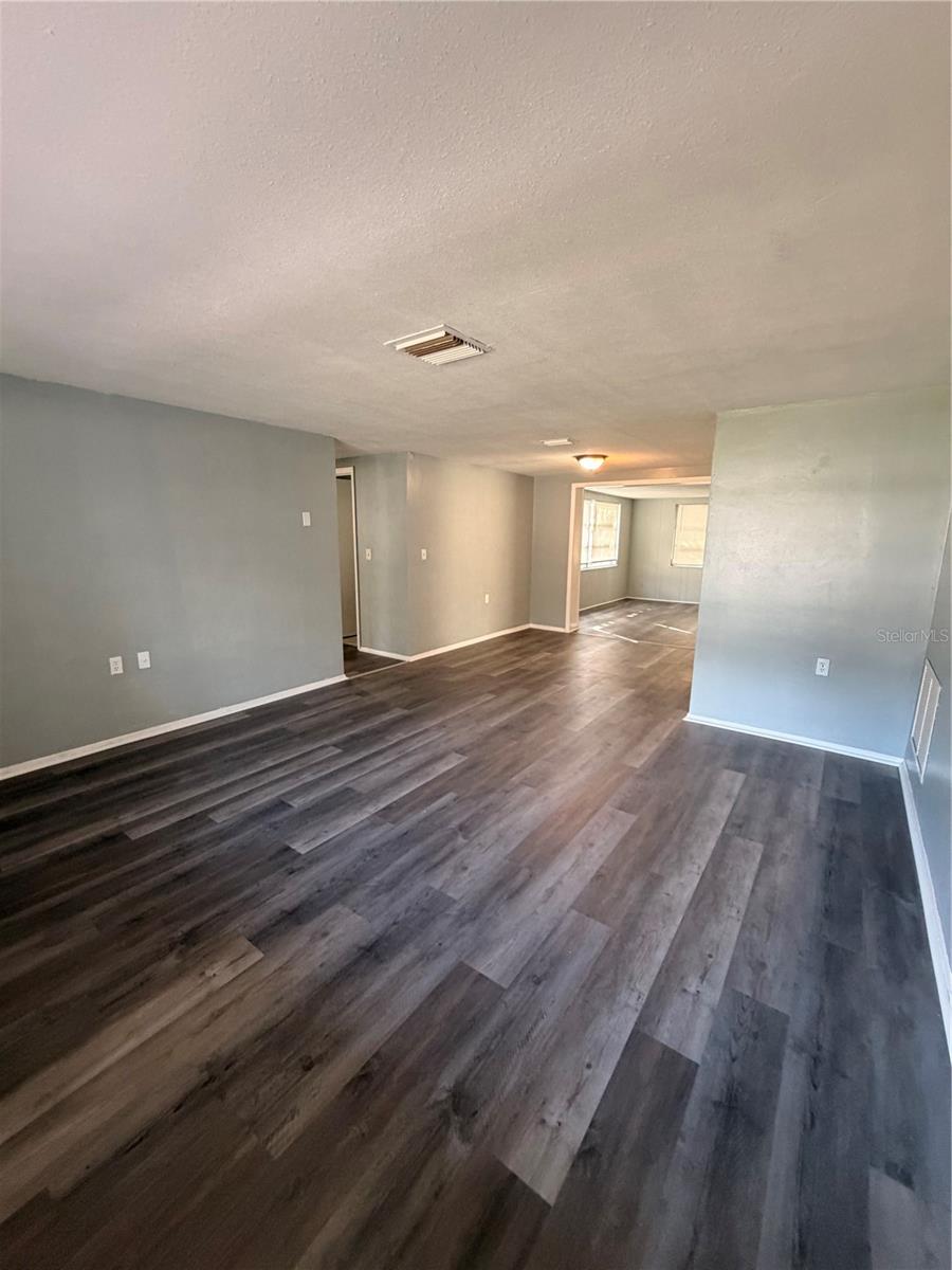5604 CHEYENNE DR