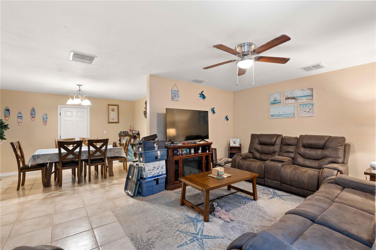 7735 HAWTHORN DR