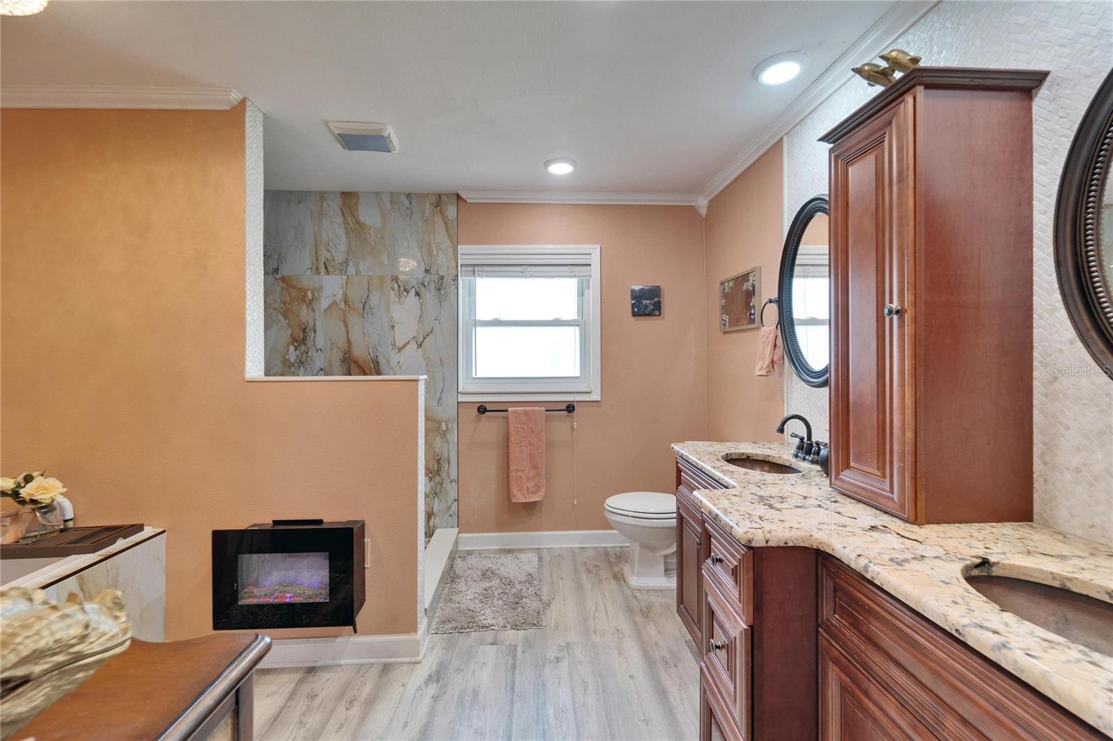 1710 NEW BEDFORD DR