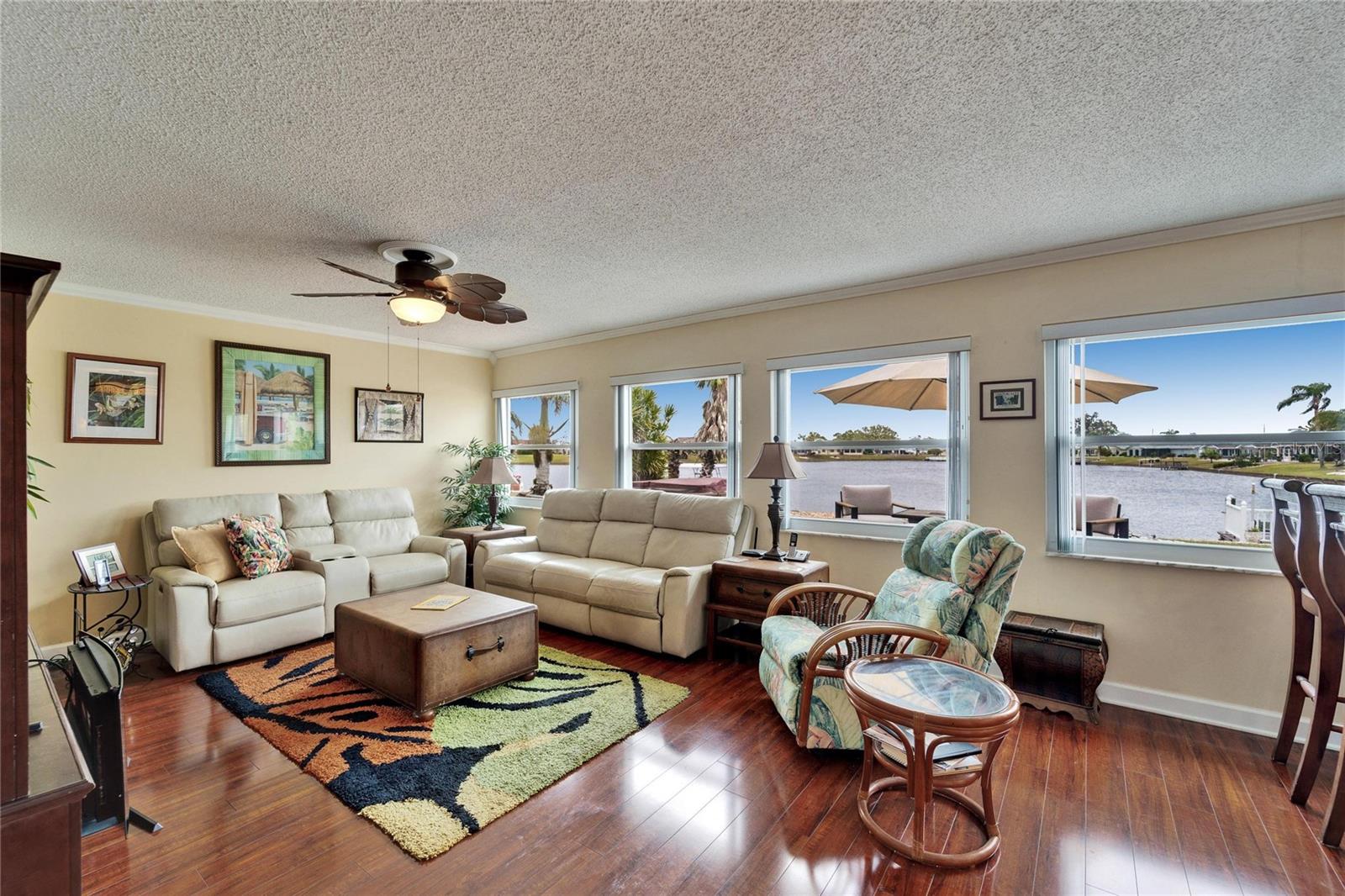 1710 NEW BEDFORD DR