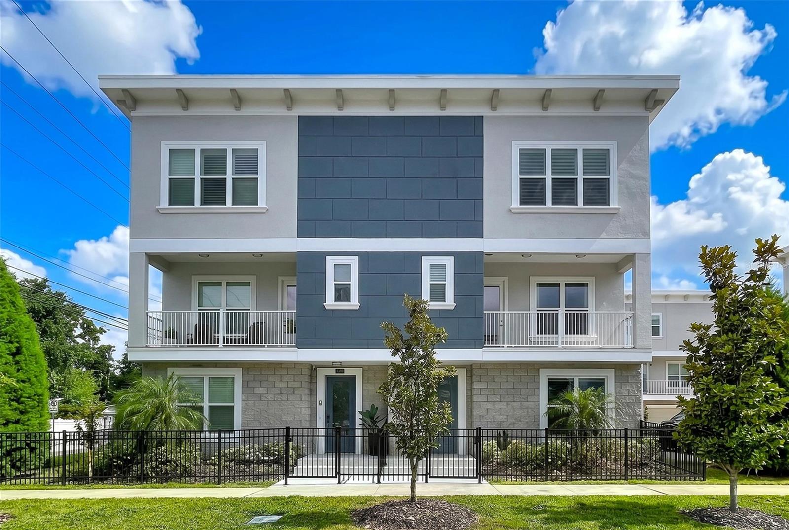 3702 W ROLAND ST #3