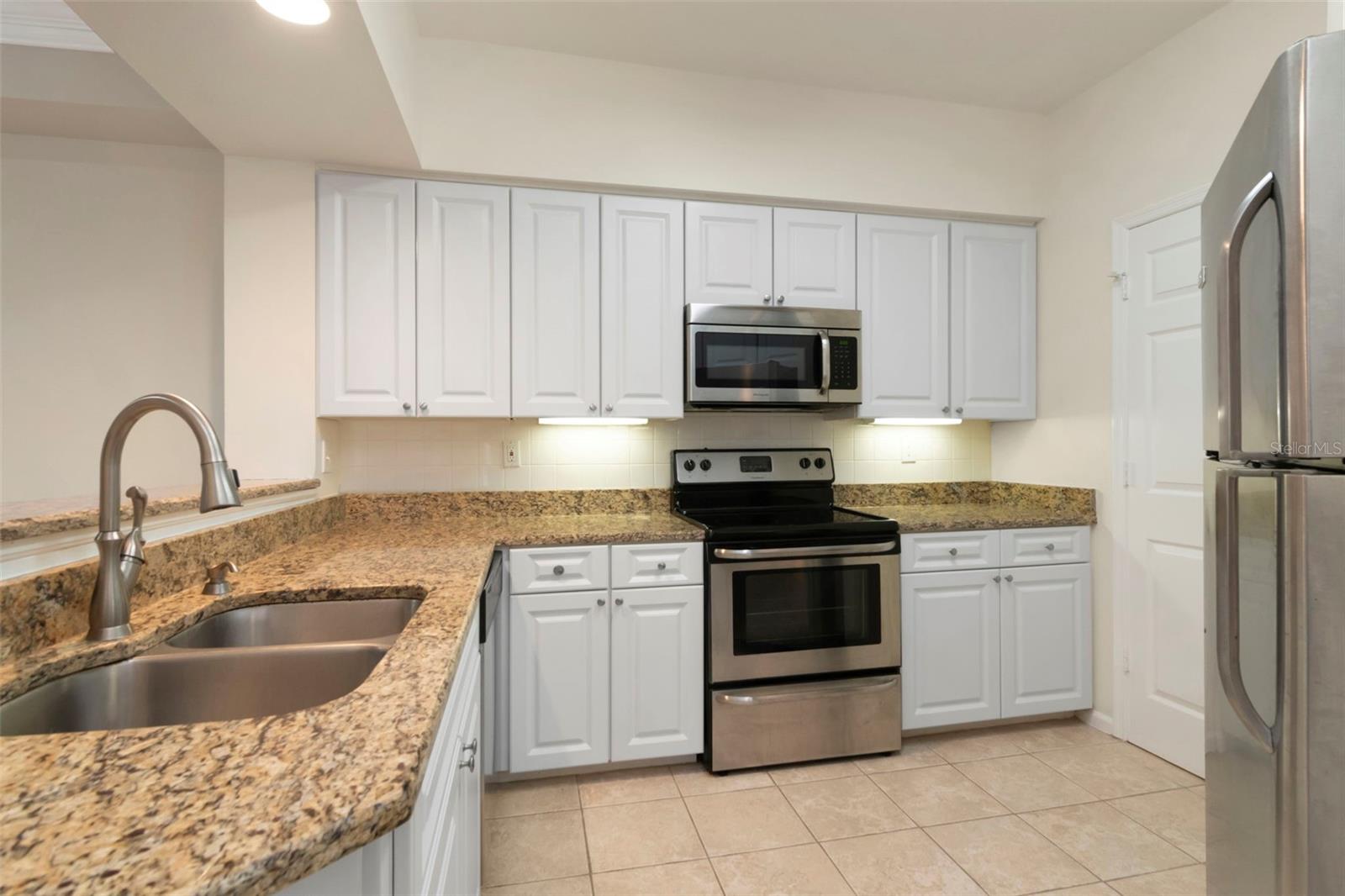 4309 BAY CLUB CIR #4309