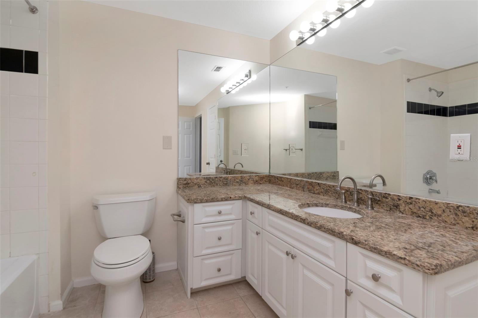 4309 BAY CLUB CIR #4309