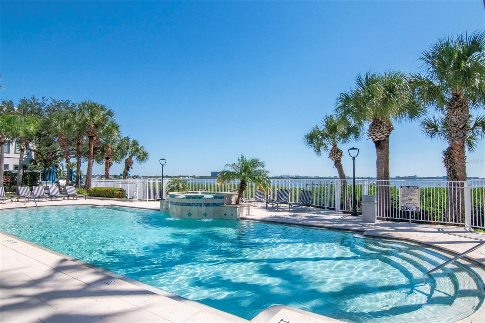 4309 BAY CLUB CIR #4309