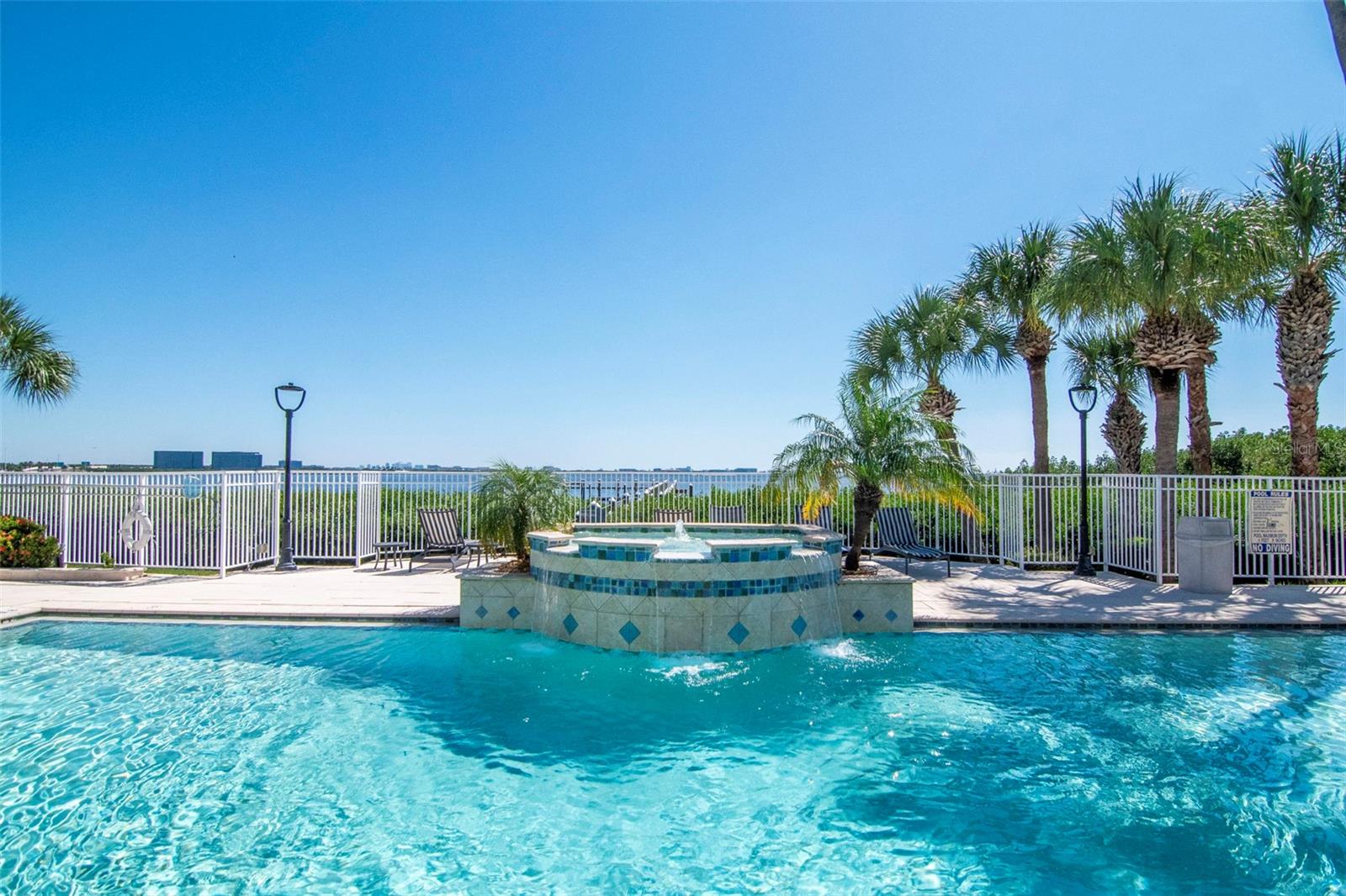 4309 BAY CLUB CIR #4309