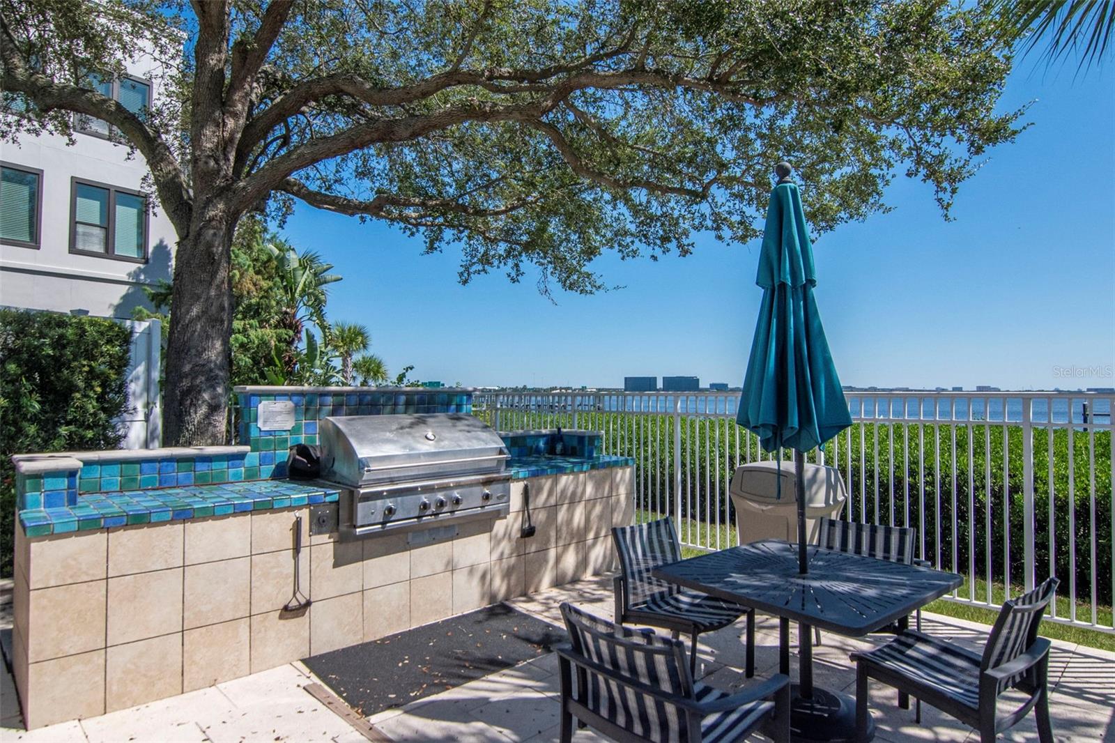 4309 BAY CLUB CIR #4309