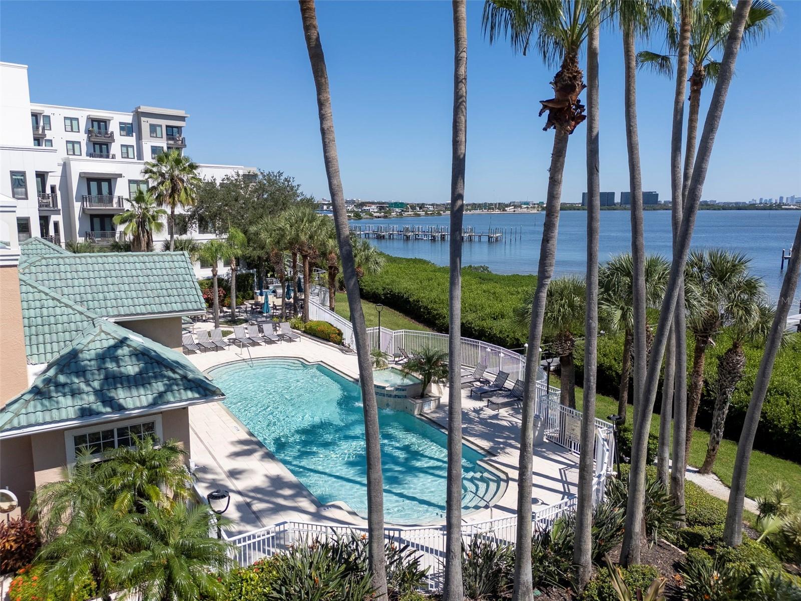 4309 BAY CLUB CIR #4309