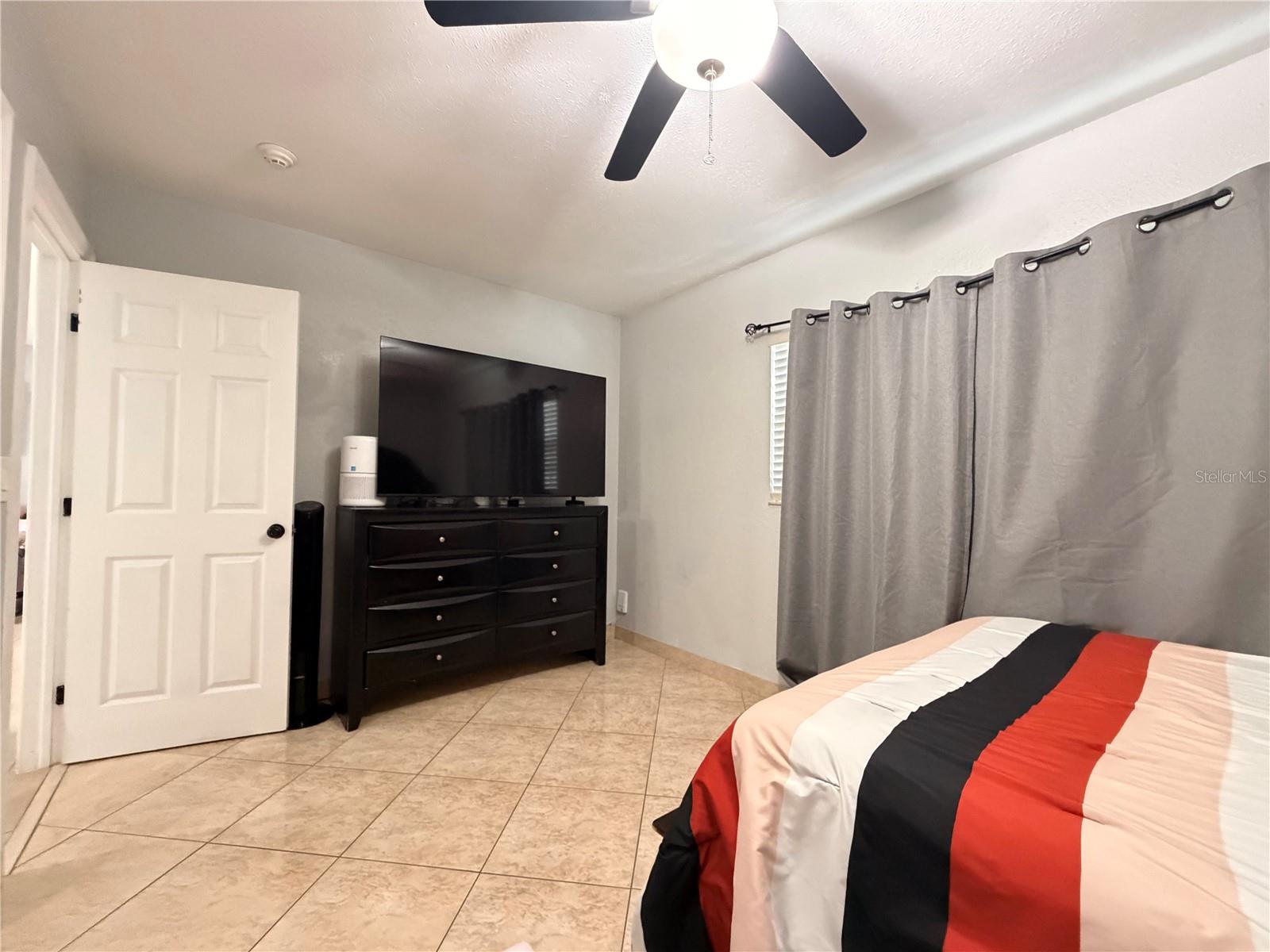 4925 ELDORADO DR