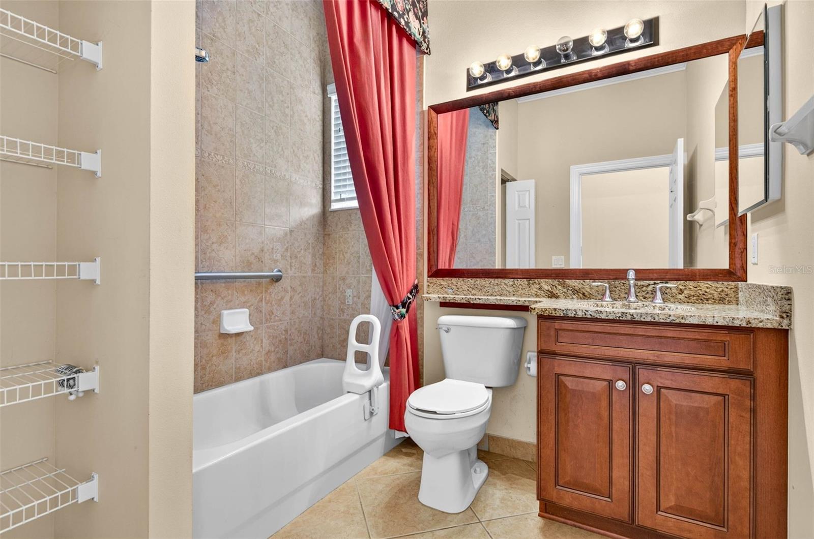 15910 GOLDEN LAKES DR