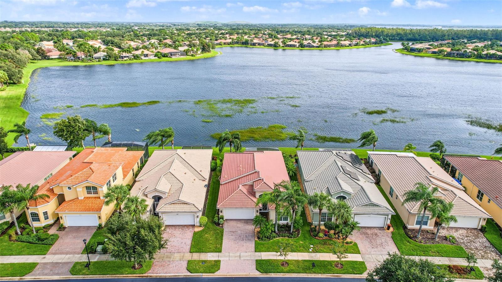 15910 GOLDEN LAKES DR