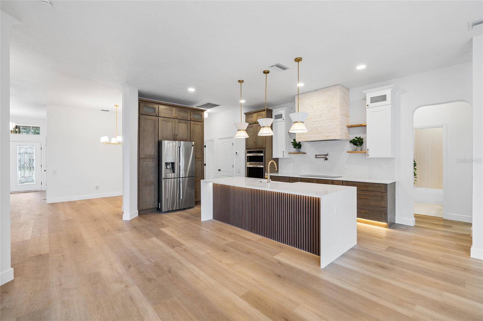19015 FERN MEADOW LOOP