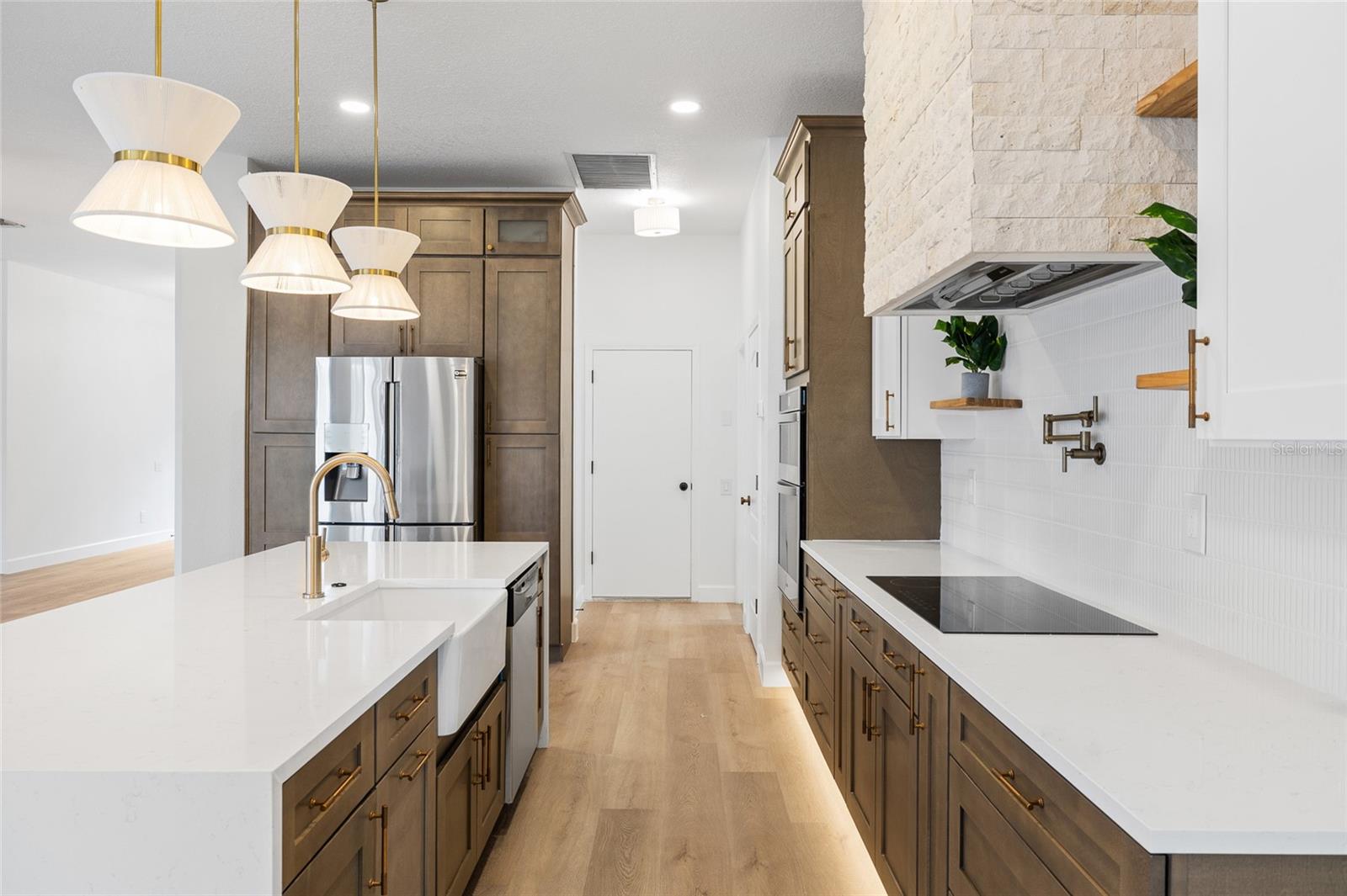 19015 FERN MEADOW LOOP